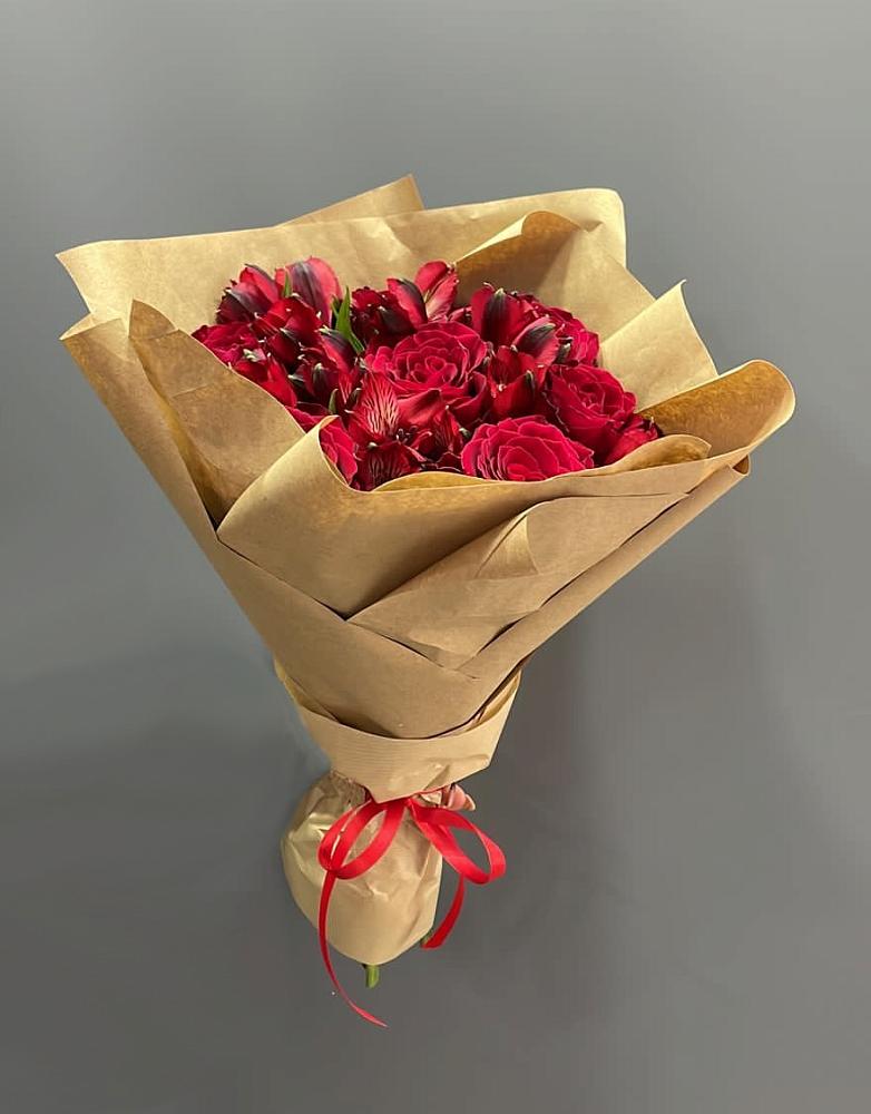 Букет цветов из: Альстромерии и Розы в Глинищево