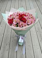 Букет цветов из:  Альстромерии в Глинищево