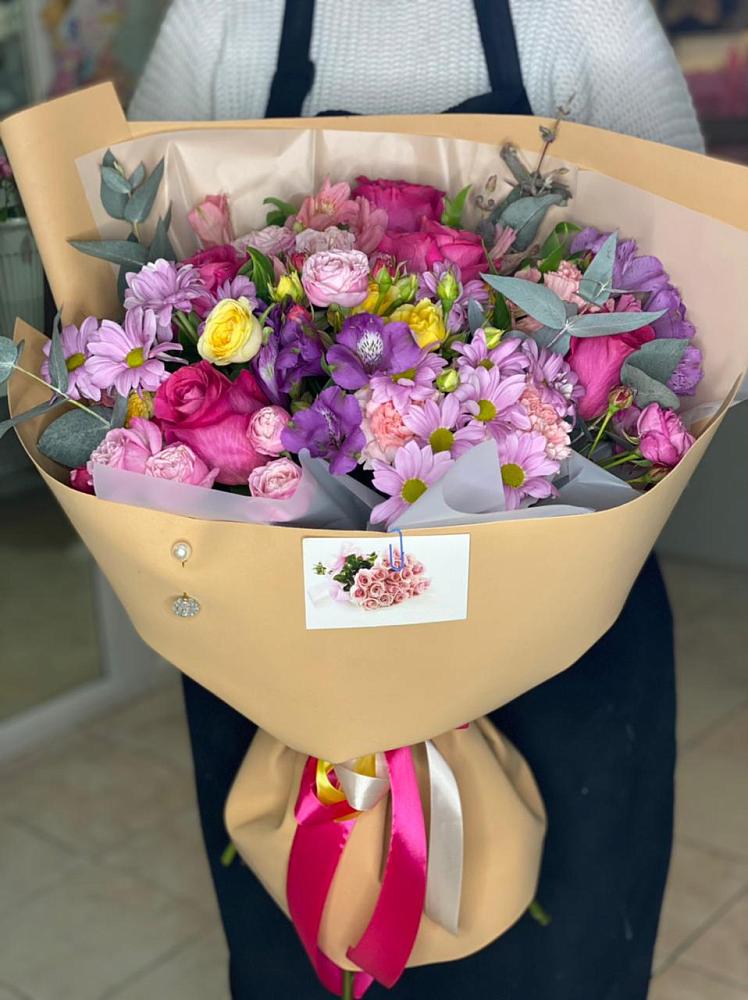 Букет цветов из: Хризантемы, Гвоздики и Альстромерии в Глинищево