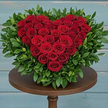 Цветочная композиция из Розы в виде сердца в Глинищево