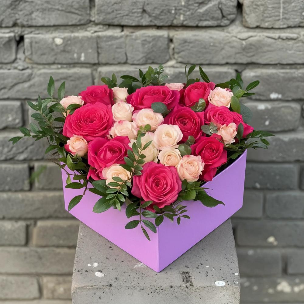 Цветочная композиция из Розы в коробке в Глинищево