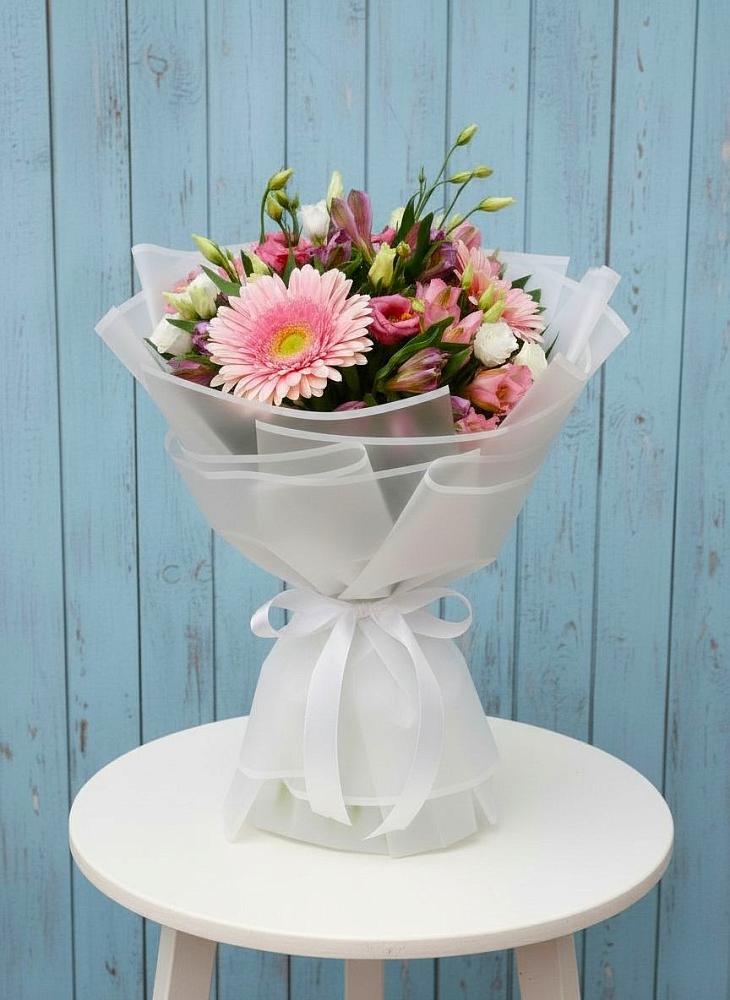 Букет цветов из: Герберы, Альстромерии и Лизиантусы в Глинищево