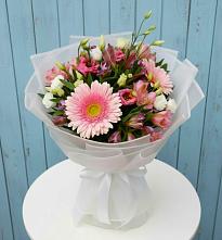 Букет цветов из:  Герберы, Альстромерии и Лизиантусы в Глинищево